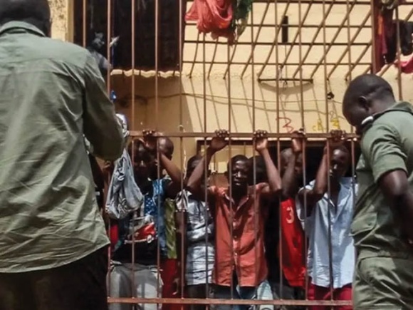 Los presos en Mali quedan impactados por el Evangelio: “El poder de Dios estaba allí”