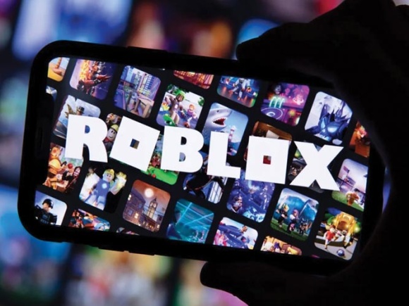 Roblox es acusado de exponer a niños a depredadores sexuales