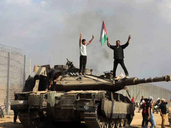 Los habitantes de Gaza salen a las calles para protestar contra el liderazgo de Hamás
