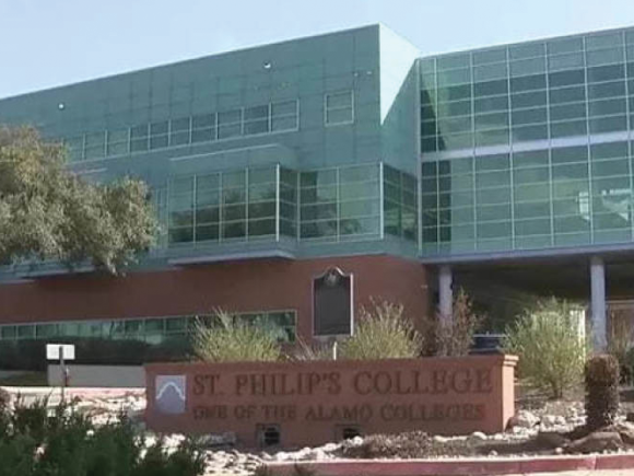 Profesor de biología despedido por enseñar que los cromosomas determinan el sexo es reintegrado