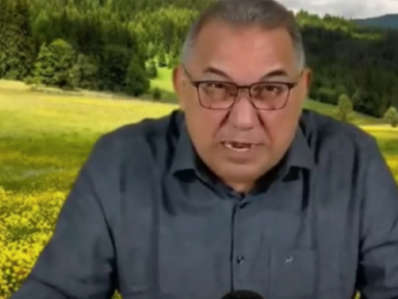 Pastor pide perdón por asociar autismo con acción demoníaca