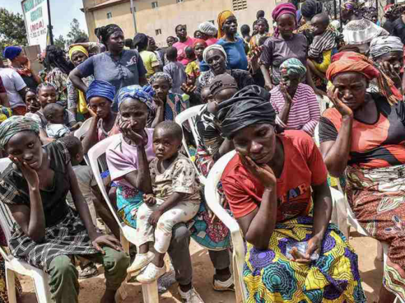 Pastor y ONG cristiana entregan 400.000 dólares en suministros médicos a Nigeria