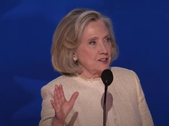 Hillary Clinton: “Kamala restablecerá el derecho al aborto en todo el país”
