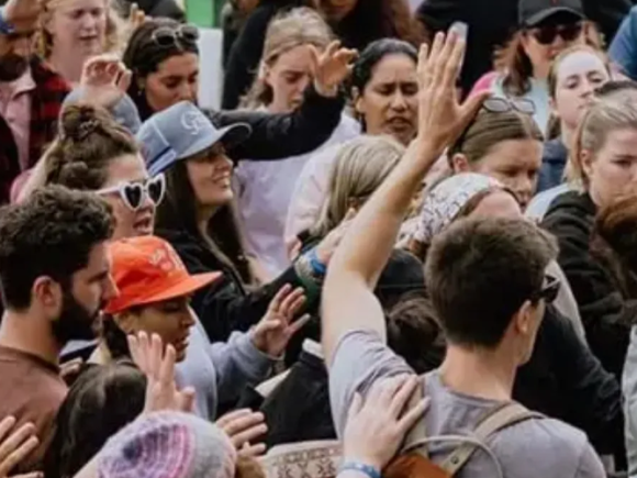 La evangelización en Australia lleva a más de 1.000 personas a Jesús
